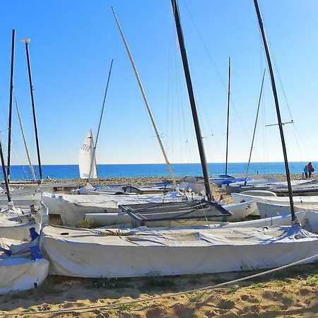Mia Beach-city Montgat